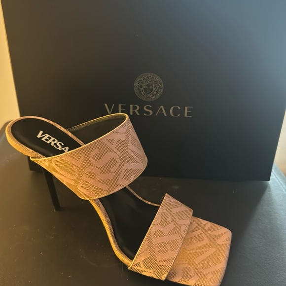 Versace Allover 95mm jacquard mules - Pink
 Size: 40.5 - Picture 1 of 4